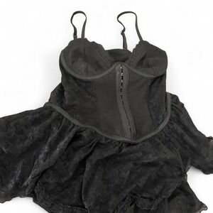 Black lace corset top with adjustable straps unworn brand new size Large